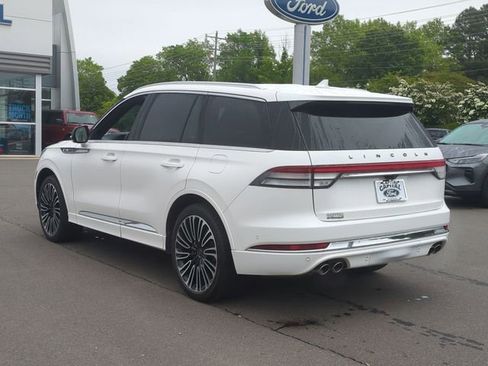 Used 2023 Lincoln Aviator Black Label w/ Class IV Trailer Tow Package AWD/4WD image 11