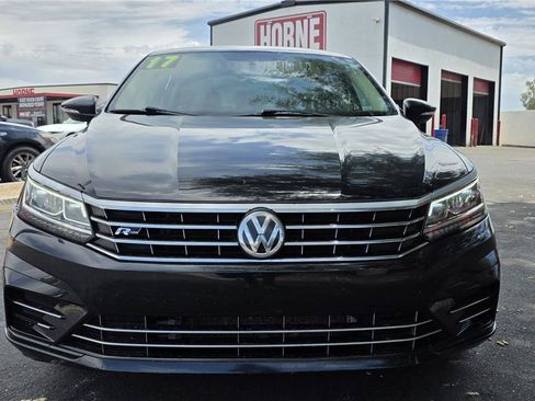 Used 2017 Volkswagen Passat 1.8T R-Line w/ R-Line Lighting Package FWD image 2