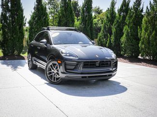 Used 2025 Porsche Macan AWD/4WD video 2