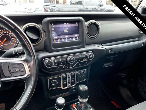 Used 2020 Jeep Gladiator Sport w/ Quick Order Package 24S AWD/4WD image 10