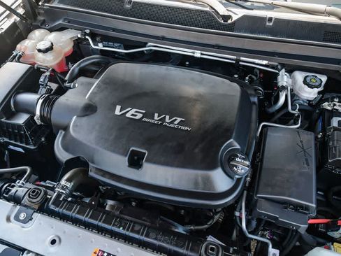 Used 2021 Chevrolet Colorado LT RWD image 28