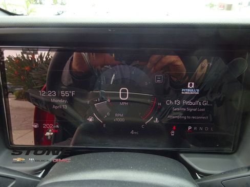 New 2026 GMC Terrain Elevation w/ Elevation Premium Package FWD image 25