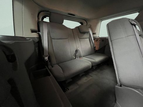 Used 2007 Jeep Commander Sport AWD/4WD image 29