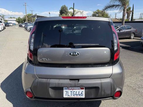 Used 2016 Kia Soul FWD image 3