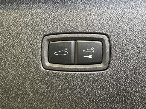 Certified 2025 Porsche Cayenne Coupe AWD/4WD image 21