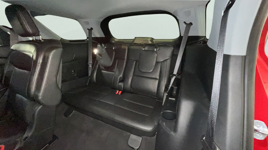 Used 2022 Ford Explorer Limited w/ Equipment Group 301A AWD/4WD image 17