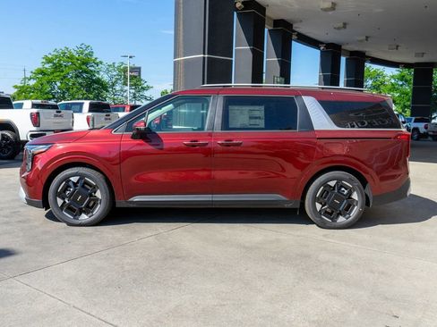 New 2026 Kia Carnival EX FWD image 4