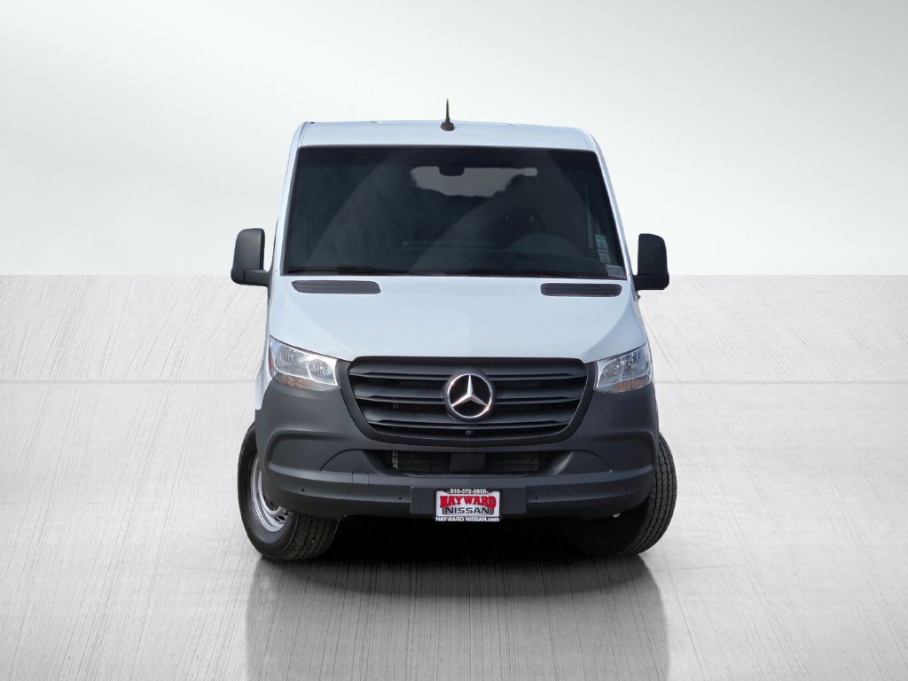 Used 2024 Mercedes-Benz Sprinter 2500 image 3