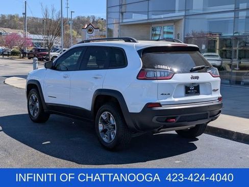 Used 2019 Jeep Cherokee Trailhawk AWD/4WD image 3