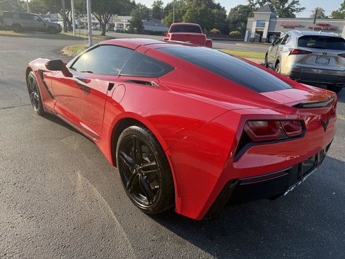 Used 2017 Chevrolet Corvette Stingray Coupe w/ 1LT RWD image 7