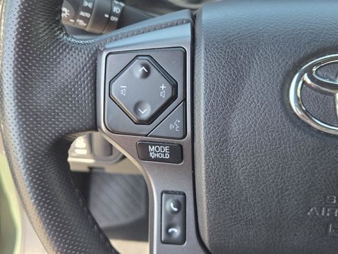 Used 2022 Toyota Tacoma TRD Off-Road w/ Technology Package RWD image 16