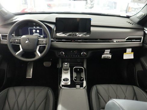 New 2026 Mitsubishi Outlander SEL Black Edition FWD image 20