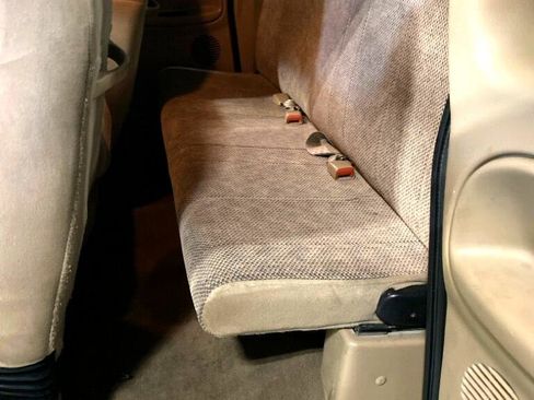 Used 1998 Dodge Ram 2500 Truck 2WD Quad Cab image 9