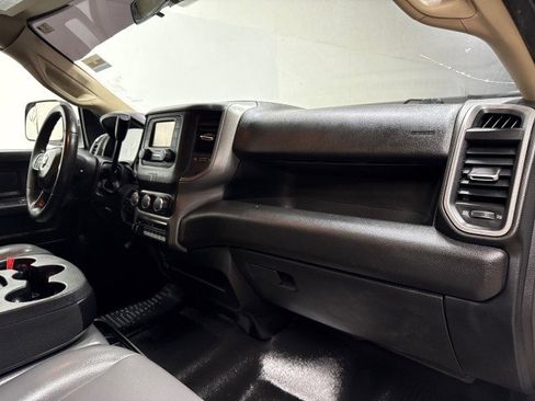 Used 2020 RAM 5500 Tradesman w/ Chrome Appearance Group image 20