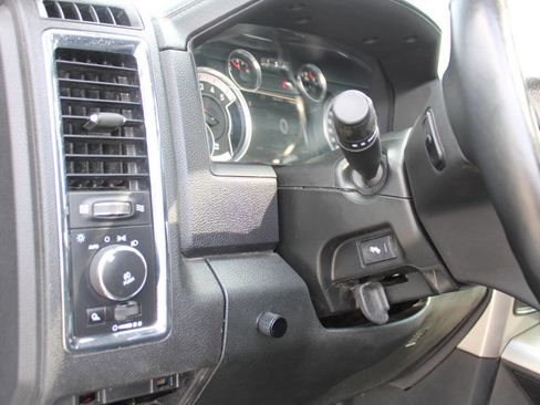 Used 2016 RAM 2500 Laramie w/ Sport Appearance Group image 21