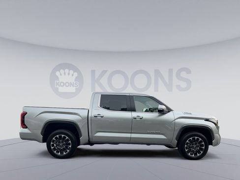 Used 2025 Toyota Tundra Limited AWD/4WD image 10