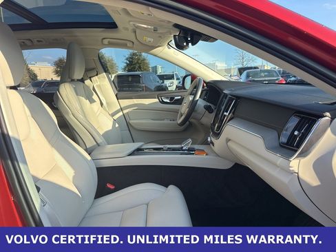 Certified 2023 Volvo XC60 B5 Ultimate w/ Climate Package image 8
