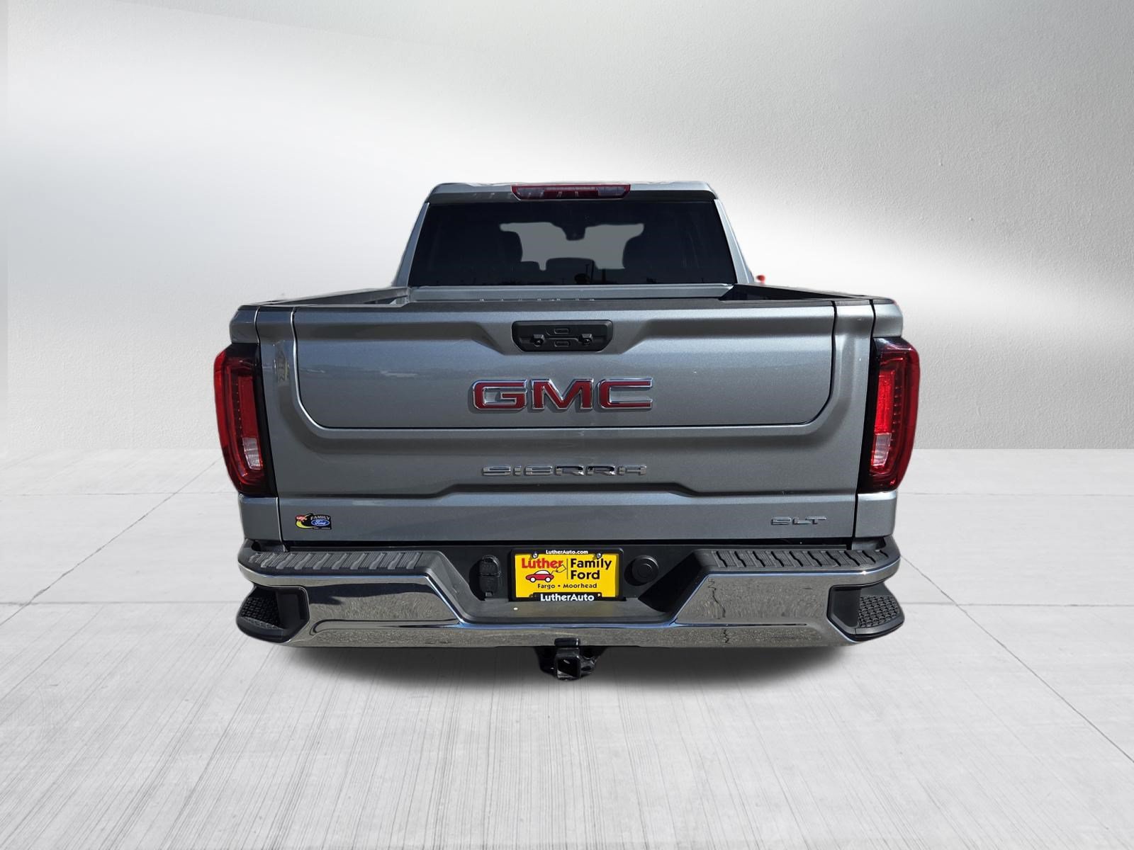 Used 2025 GMC Sierra 1500 SLT AWD/4WD image 6