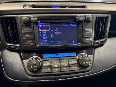 Used 2013 Toyota RAV4 XLE AWD/4WD image 8