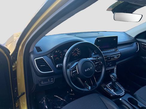 Used 2022 Kia Seltos Nightfall Edition AWD/4WD image 9