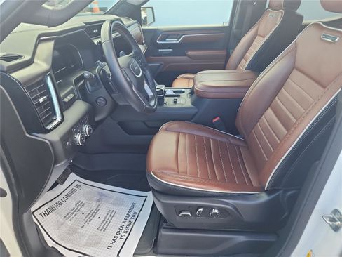 Used 2024 GMC Sierra 1500 Denali Ultimate image 17
