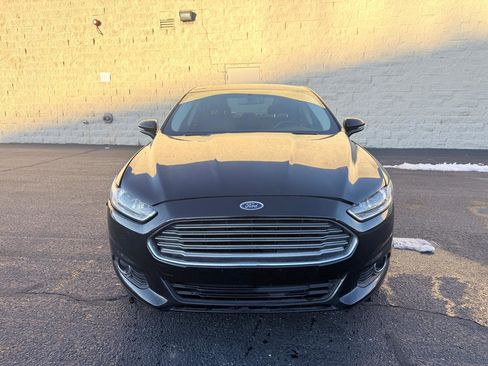 Used 2016 Ford Fusion SE w/ Equipment Group 202A image 9