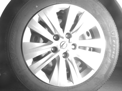 Used 2025 Nissan Sentra S image 14