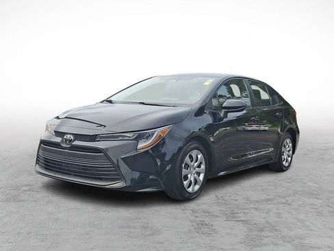 Used 2024 Toyota Corolla LE FWD image 3