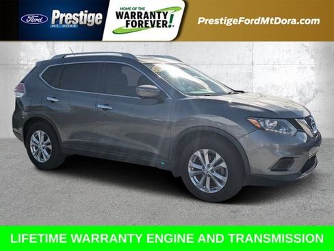 Used 2016 Nissan Rogue SV w/ SV Premium Package FWD image 1