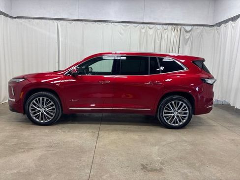 Used 2026 Buick Enclave Avenir w/ Super Cruise Package AWD/4WD image 8