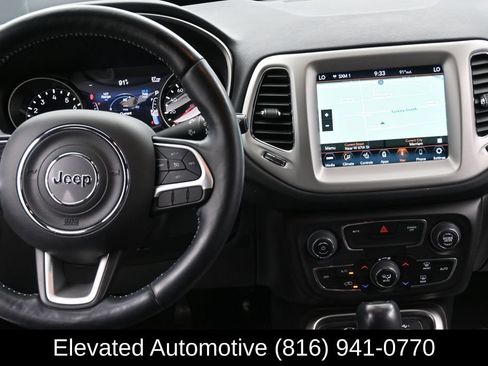 Used 2021 Jeep Compass Latitude AWD/4WD image 13