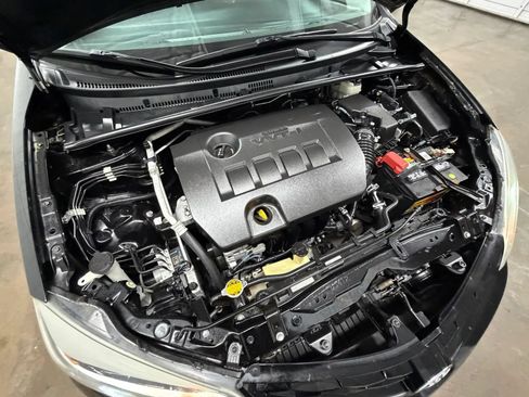 Used 2014 Toyota Corolla S FWD image 32