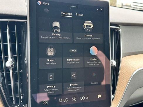 New 2026 Volvo XC60 B5 Plus w/ Protection Package Premier image 14