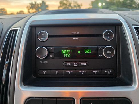 Used 2010 Ford Edge Limited image 37