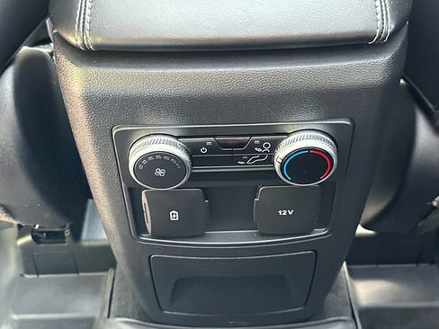Used 2022 Ford Explorer XLT w/ Equipment Group 202A AWD/4WD image 25