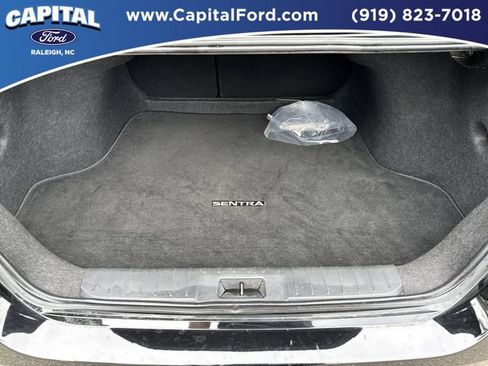 Used 2025 Nissan Sentra SV FWD image 16