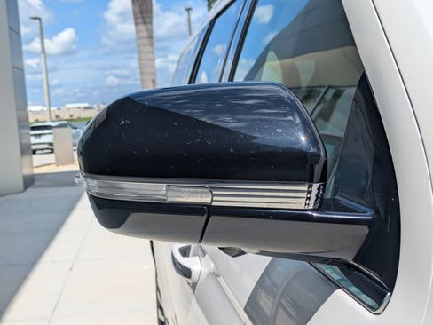 Used 2019 Lincoln Navigator L Reserve AWD/4WD image 12