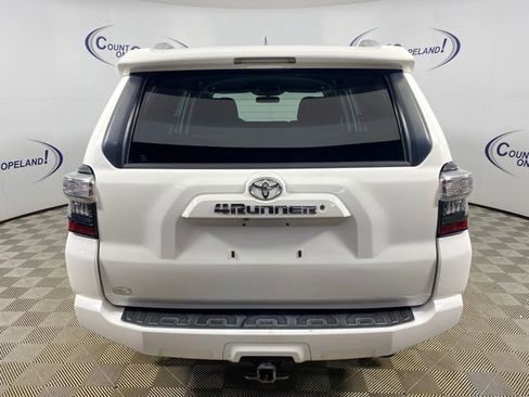 Certified 2018 Toyota 4Runner SR5 image 5
