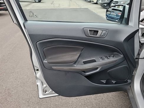 Used 2020 Ford EcoSport SE image 18