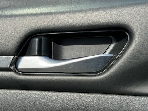 Used 2024 Nissan Altima 2.5 SV image 21