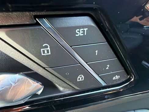 New 2026 GMC Yukon AT4 w/ AT4 Premium Plus Package AWD/4WD image 18