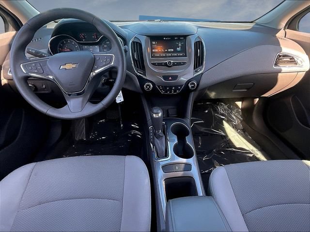 Used 2018 Chevrolet Cruze LT FWD image 9