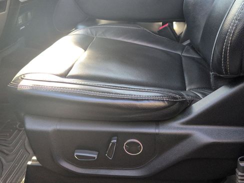 Used 2017 Ford F150 Lariat image 7