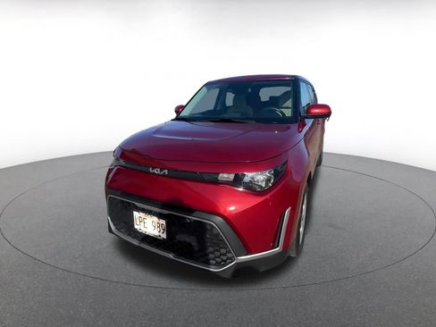 Used 2025 Kia Soul LX w/ LX Technology Package FWD image 7