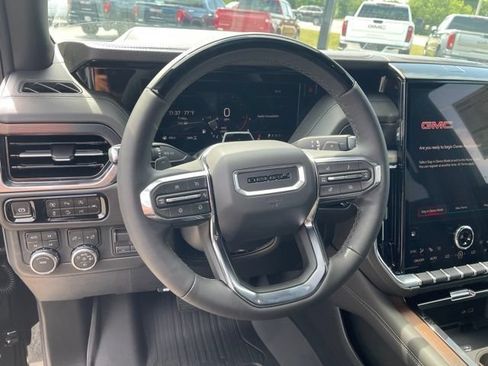 New 2026 GMC Yukon Denali w/ Advanced Technology Package AWD/4WD image 11