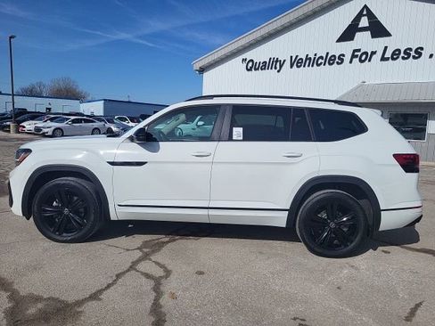 Used 2023 Volkswagen Atlas SEL R-Line image 24