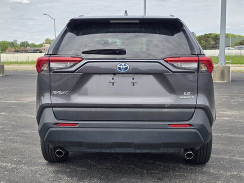 Used 2021 Toyota RAV4 LE AWD/4WD image 13
