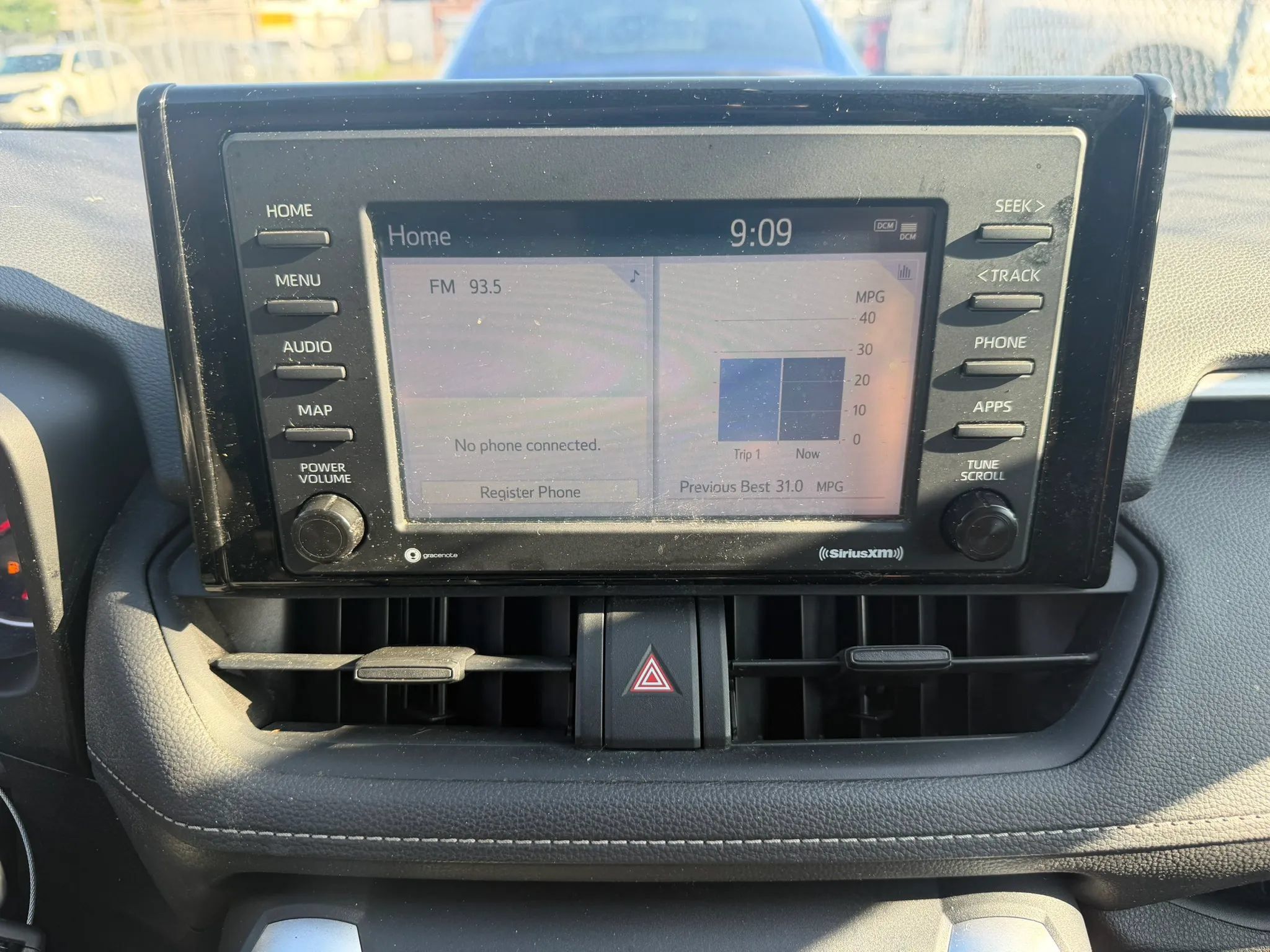 Used 2021 Toyota RAV4 LE AWD/4WD image 18