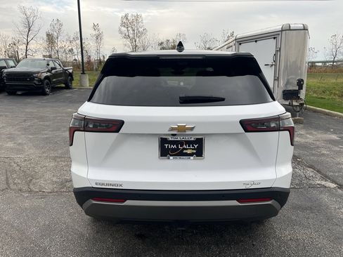 New 2025 Chevrolet Equinox LT w/ Safety and Technology Package image 6