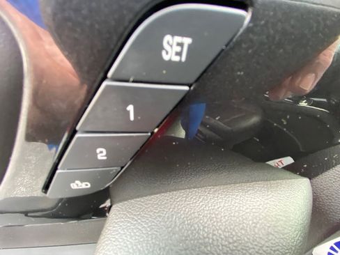 Used 2022 Chevrolet Blazer RS w/ Enhanced Convenience Package image 8